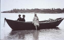 Dory with Twin Girls, Scarborough, ca. 1905