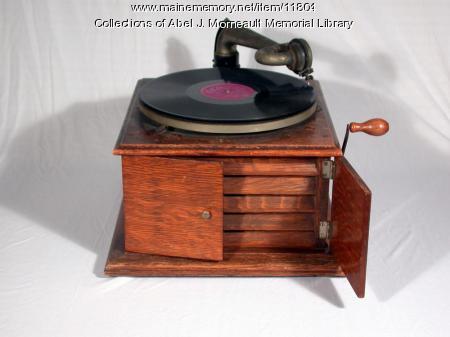 Victrola IV