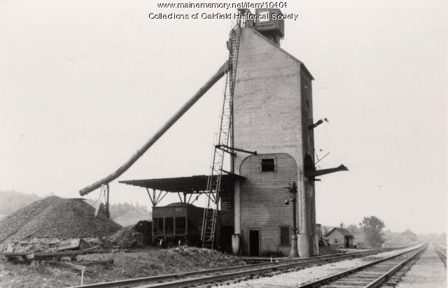 Main line coal tower in Oakfield, ca. 1945