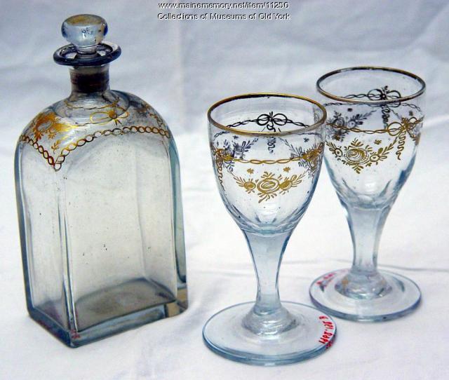 Blown glass gilt decorated decanter and wine glasses, York, ca. 1800