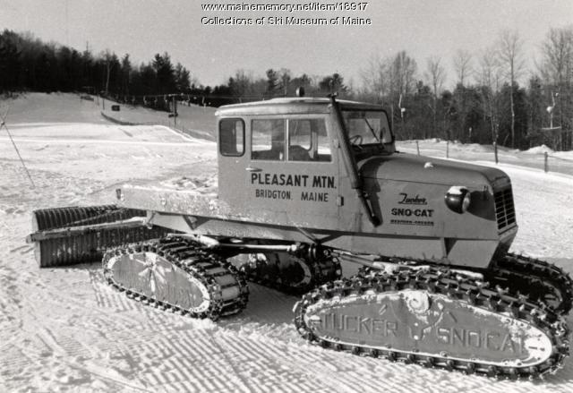 Tucker Sno Cat Pleasant Mountain Ca 1960 Maine Memory Network