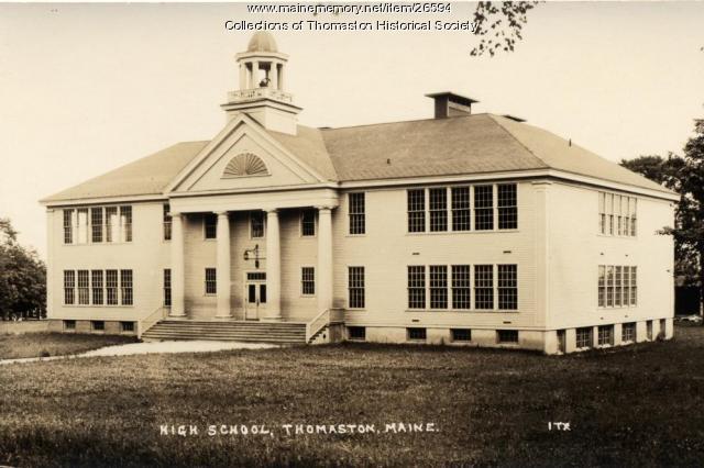 Thomaston Academy with added wings, Thomaston, after 1924