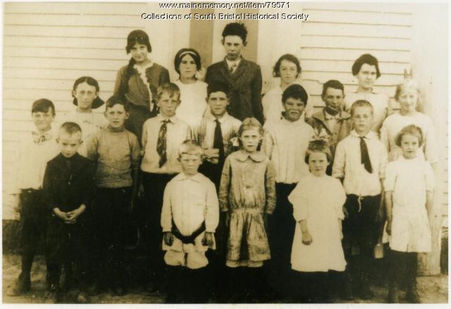 Gladstone School class, Bristol, ca. 1915