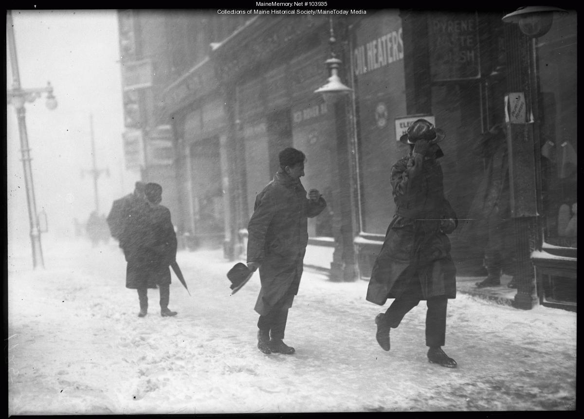 Blizzard in Monument Square, Portland, 1920 - Maine Memory Network